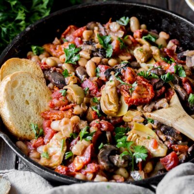 Tuscan white bean in a skillet.