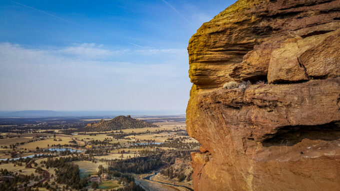 Hiking the Misery Ridge Loop - Smith Rock State Park - The Wanderlust ...