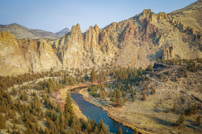 Hiking the Misery Ridge Loop - Smith Rock State Park - The Wanderlust ...